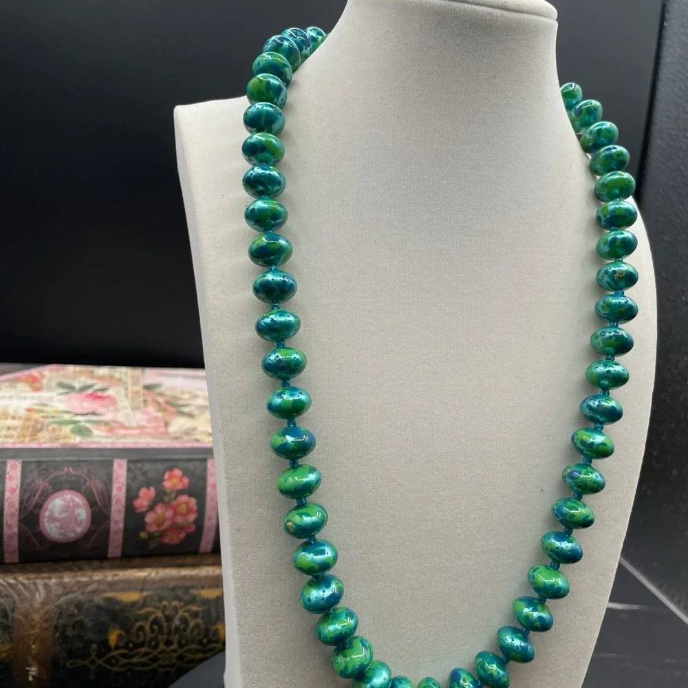 Vintage Green Classic Fashion Bezel Glass Chrysocolla Beaded Statement Necklace - Picture 4 of 10